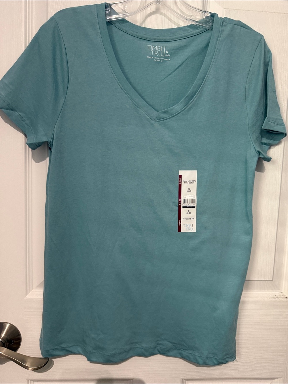 NWT Time and Tru Women's V-Neck Tee in Teal Blue. Size women’s small.